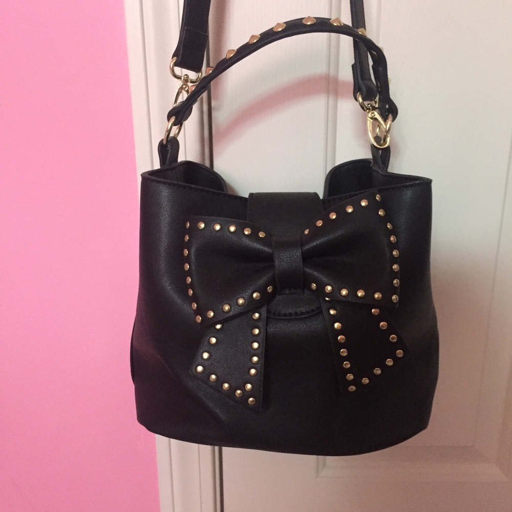 Betsey Johnson Black Bow Bucket Purse NWOT
