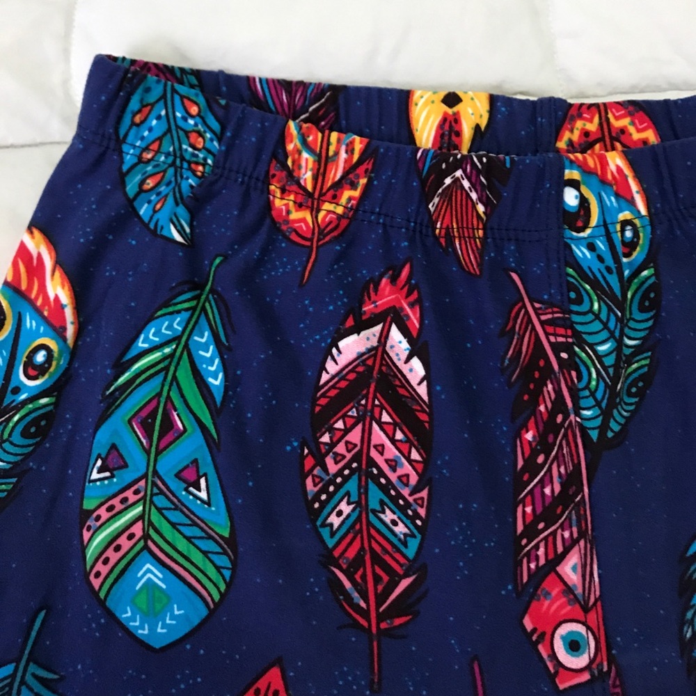 🦋LAST 1🦋Bohemian Dreams Feather Print Leggings - Picture 4 of 4