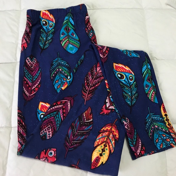 🦋LAST 1🦋Bohemian Dreams Feather Print Leggings - Picture 2 of 4