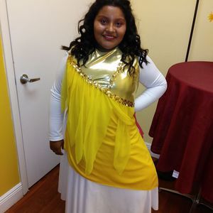 Meet your Posher, Anahi