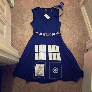 Doctor Who Tardis dress NWT includes light up hb