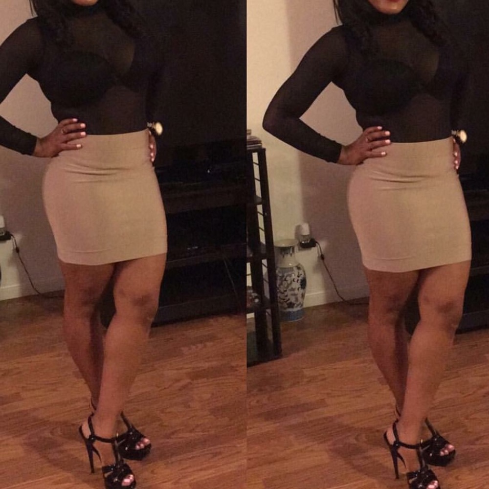 BCBGMAXAZRIA Beige Tan Cathy Bandage Miniskirt