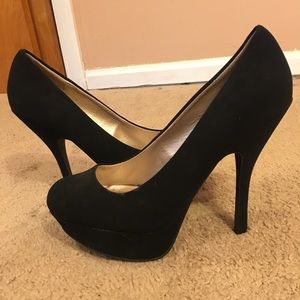 Black suede pump heels