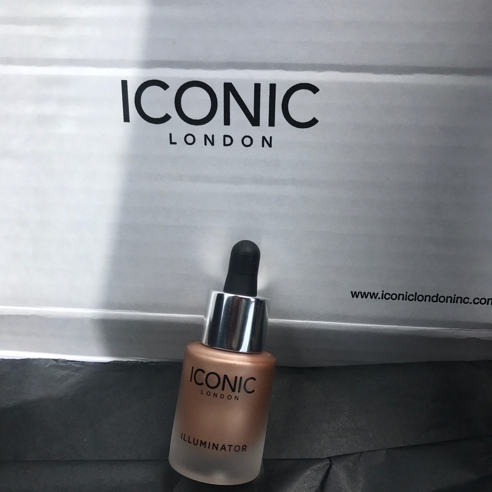 Iconic London Illuminator Drops in Original