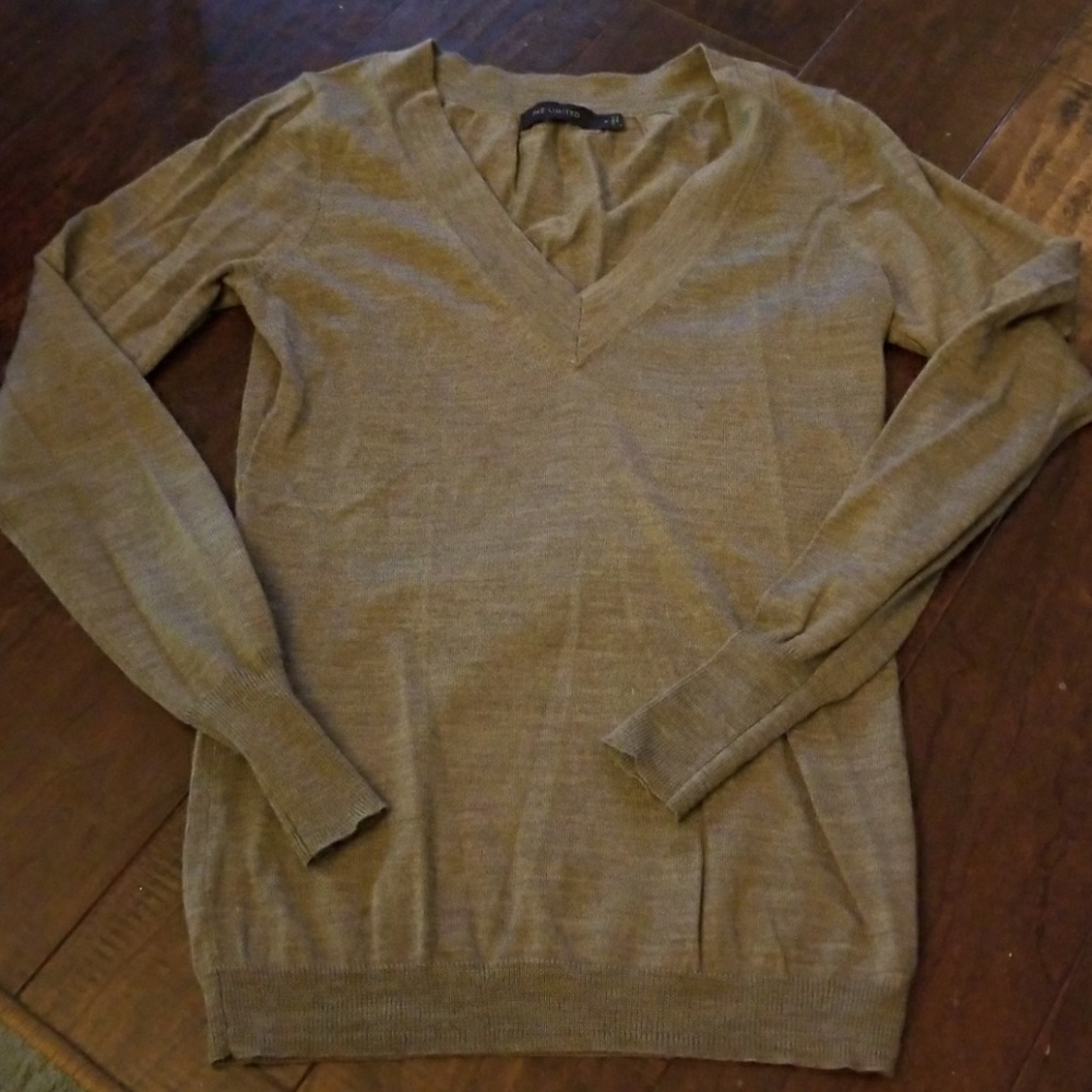 The Limited Brand light weight size Small