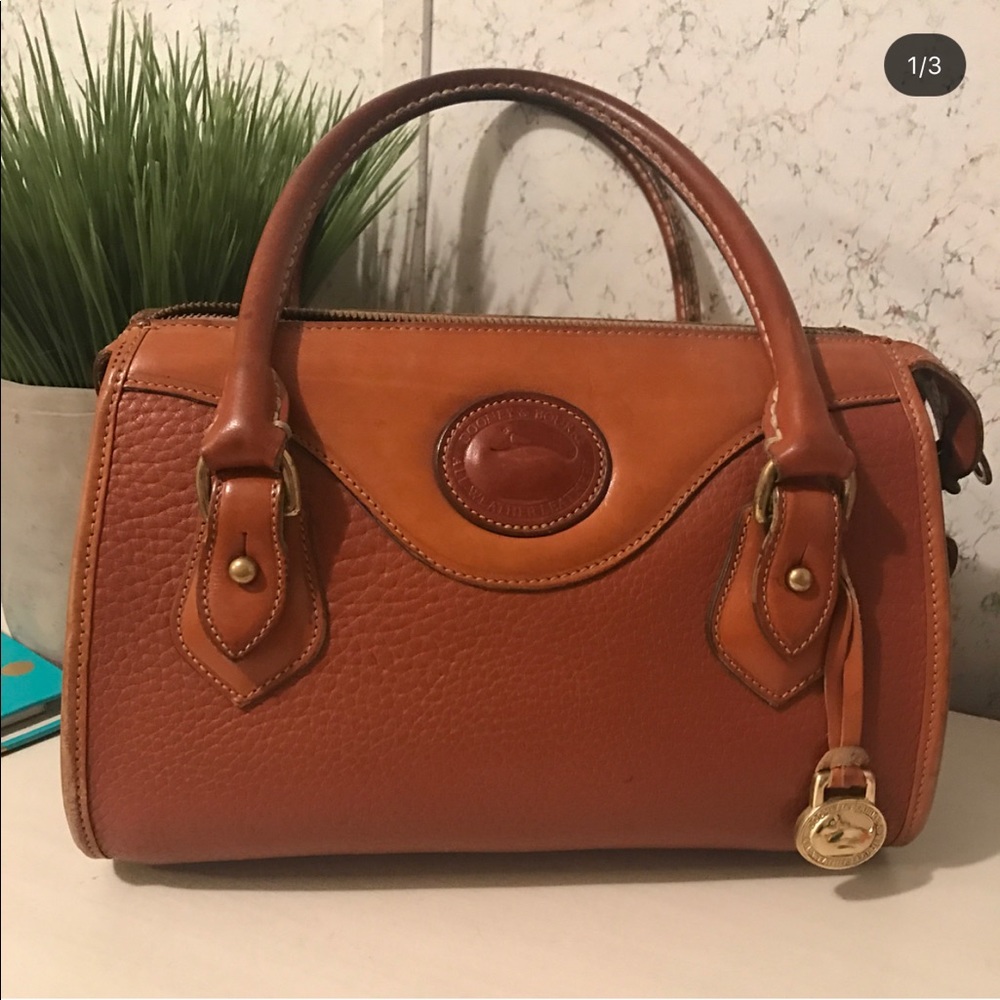 Cute Dooney & Bourke Purse