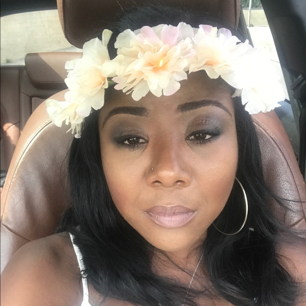 Meet your Posher, Que