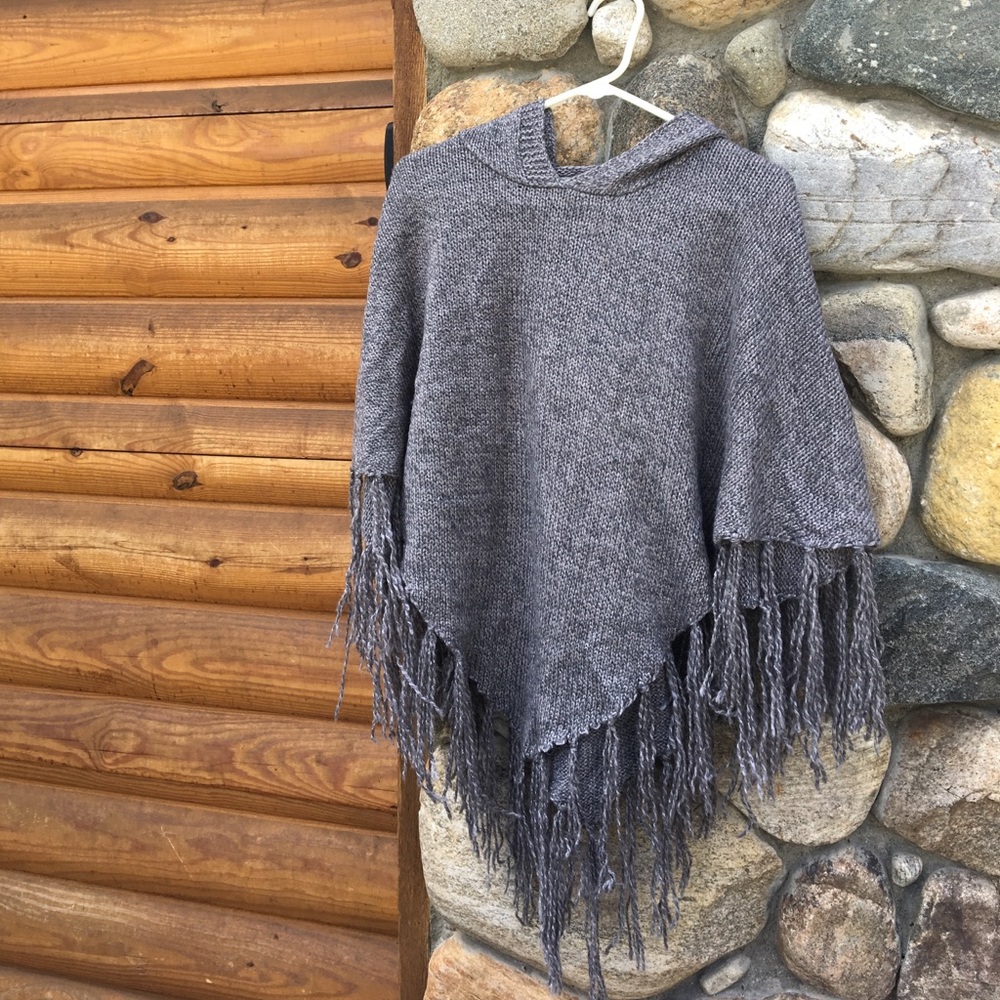 LF Knit poncho