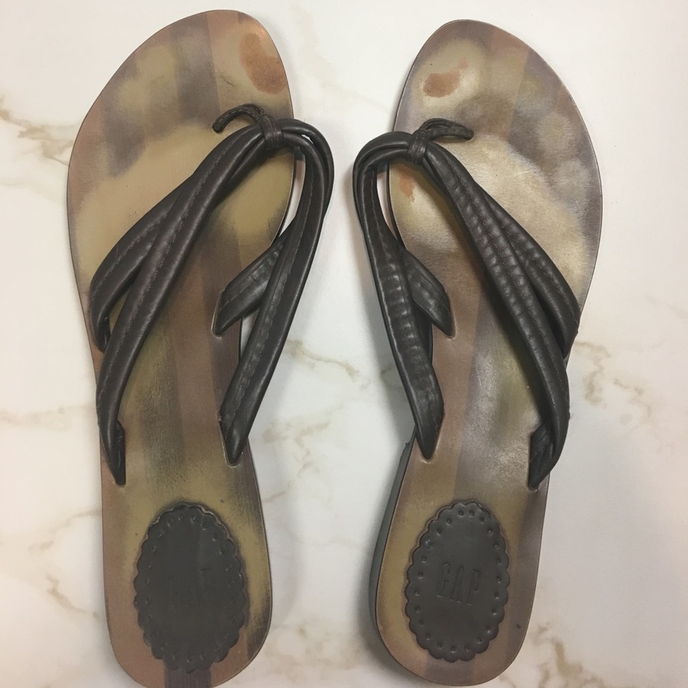 GAP leather sandals