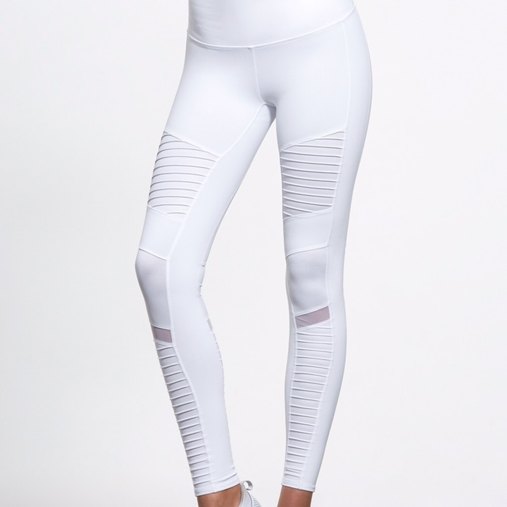 Alo Yoga High Waisted Moto Legging White - size M