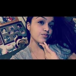 Meet your Posher, Jezzelle