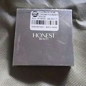 Honest beauty cream foundation