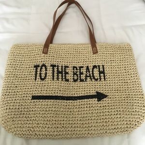 Straw Beach/Pool Bag "To The Beach --->"