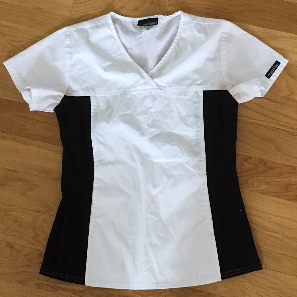 Black and White Cherokee Scrub Top