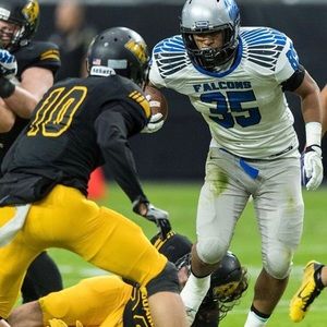 Meet your Posher, Derrick