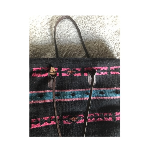 Aztec pattern tote - Picture 3 of 6