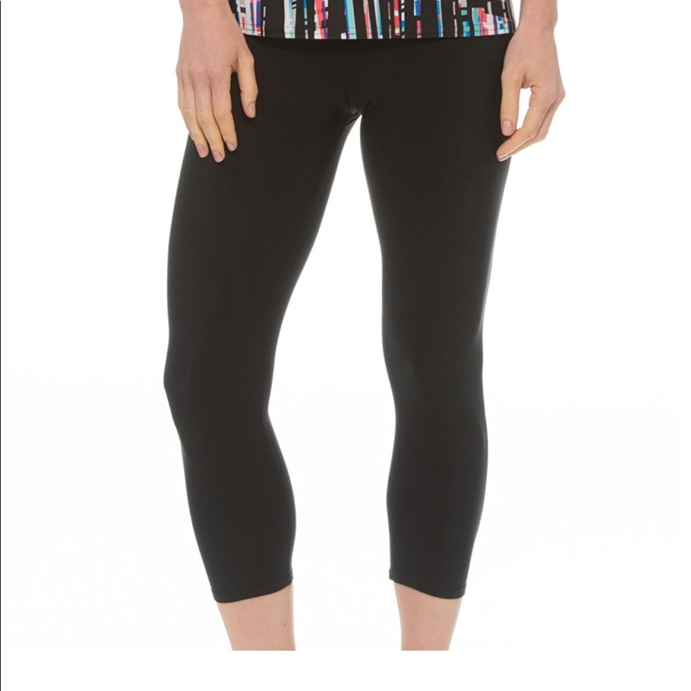 New w/o tags wet swim Capri pants