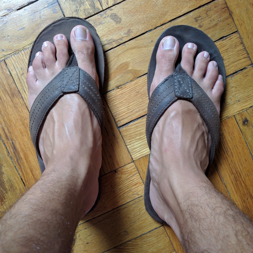 AE American Eagle Leather Flip Flop