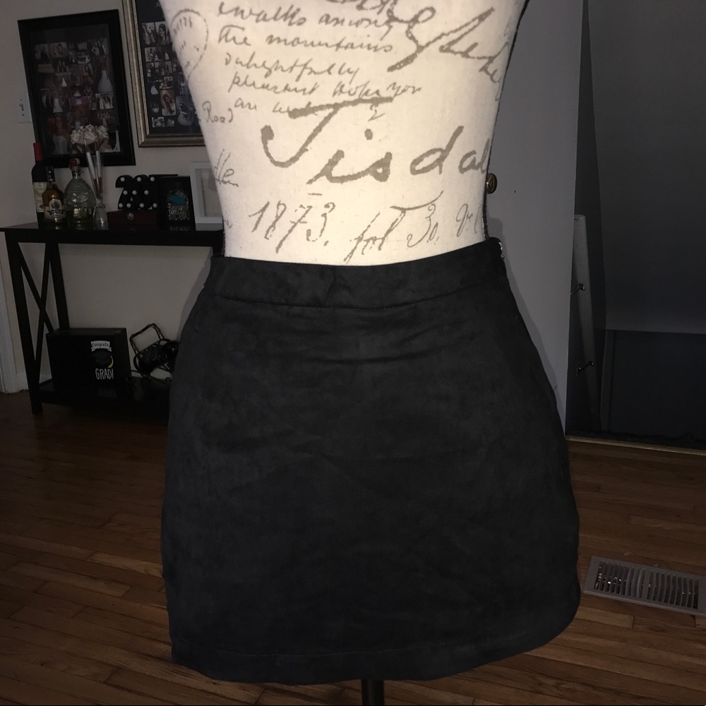 Velvet skort - Picture 2 of 2
