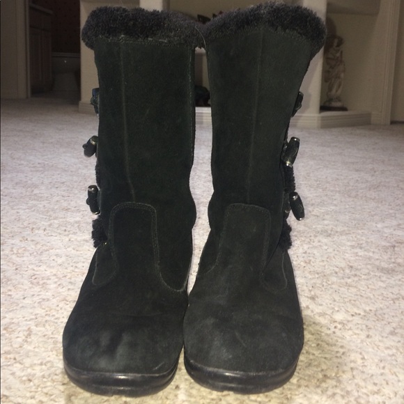 Lightly worn black boots - Picture 2 of 4