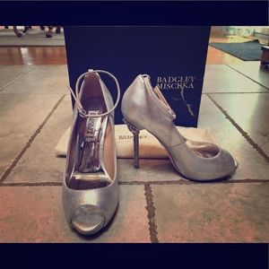 Badgley Mischka Diego Platform Pump