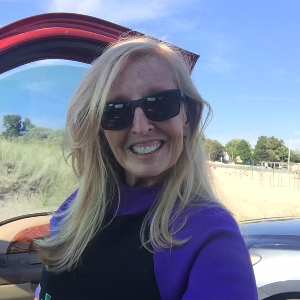 Meet your Posher, Diana