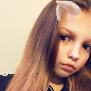 Meet your Posher, Chayla