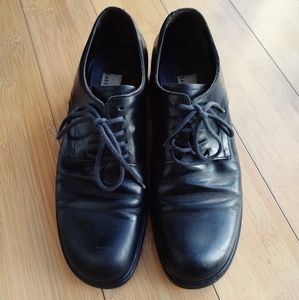 [ Saks Fifth Avenue ] Women's Black Leather Shoes
