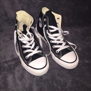 BRAND NEW HIGHTOP CONVERSE
