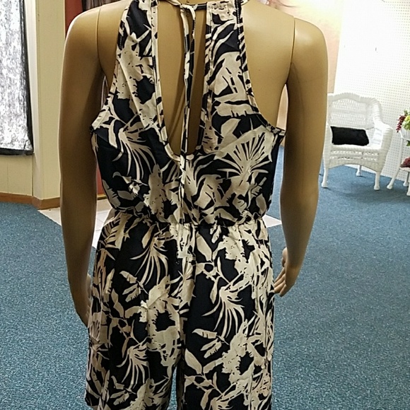 -SPECIAL ORDER-BACKLESS ROMPER! - Picture 8 of 8