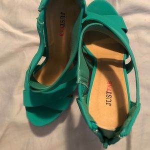 Just Fab Hollyn Teal Wedges