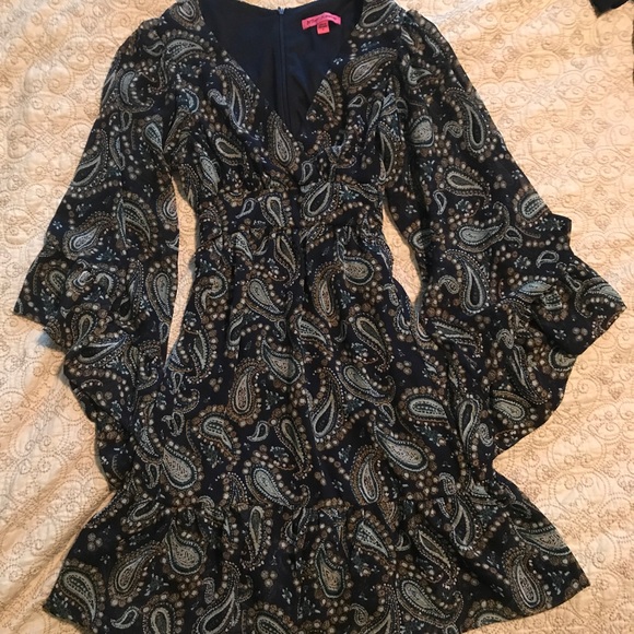 Betsey Johnson Dresses & Skirts - Betsey Johnson paisley print dress