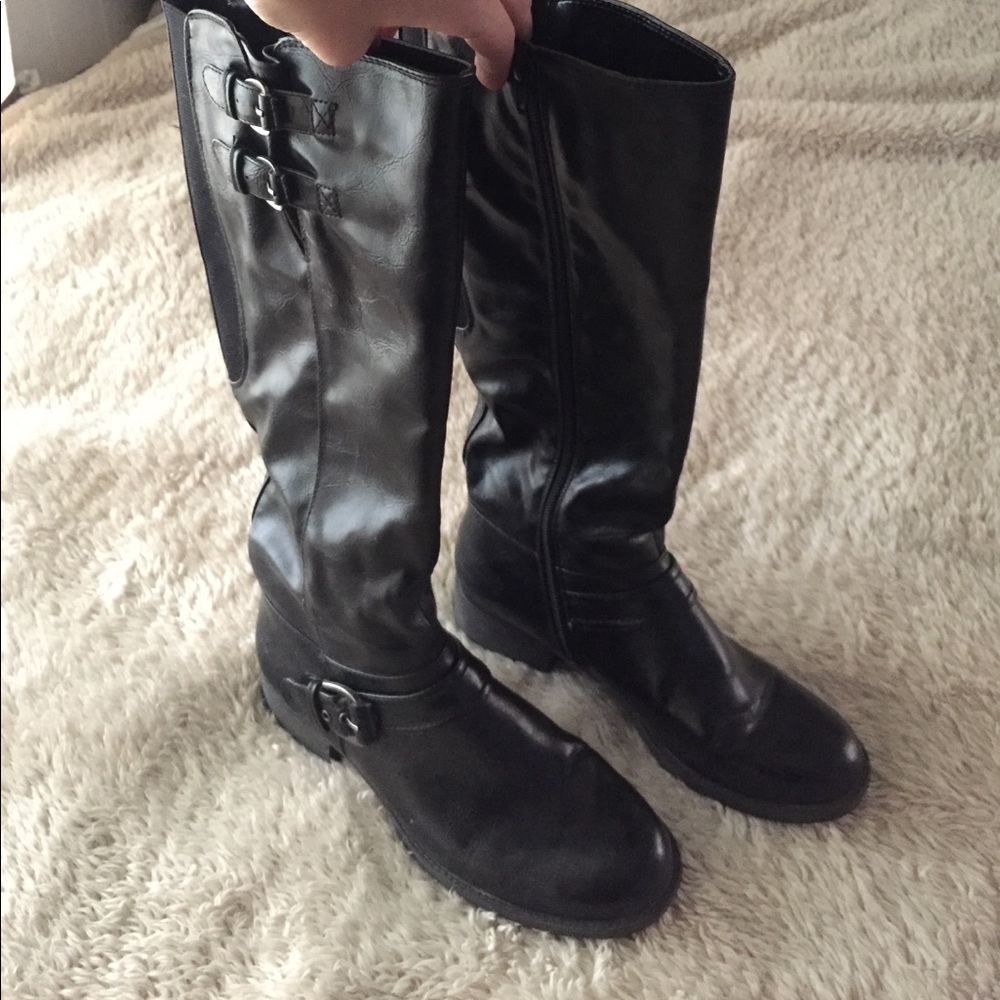 Kin Rogers Riding black boots