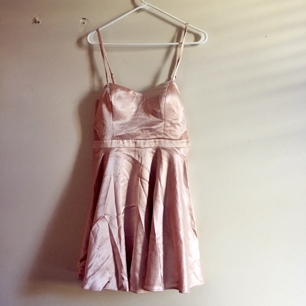 *NWT* Forever 21 Metallic Pink Short Dress