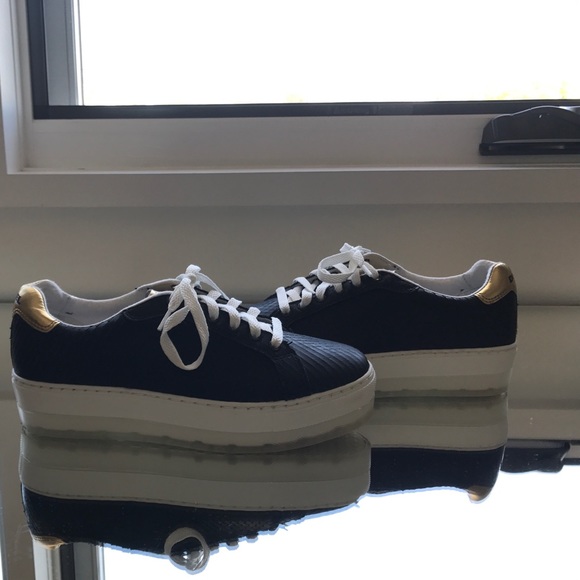 Diesel Shoes - Diesel Scaled Leather Black Sneakers w/ Gold S6.5
