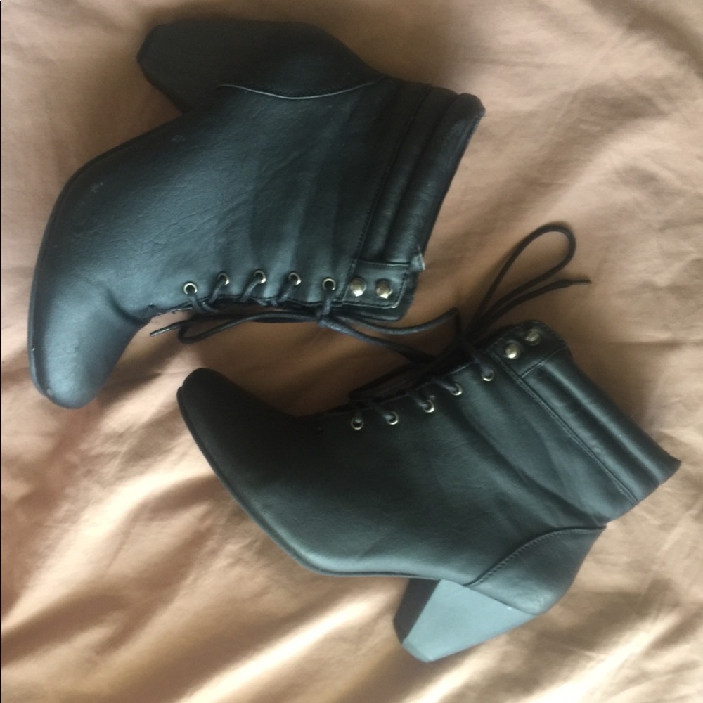 MTNG HIKER BOOTS