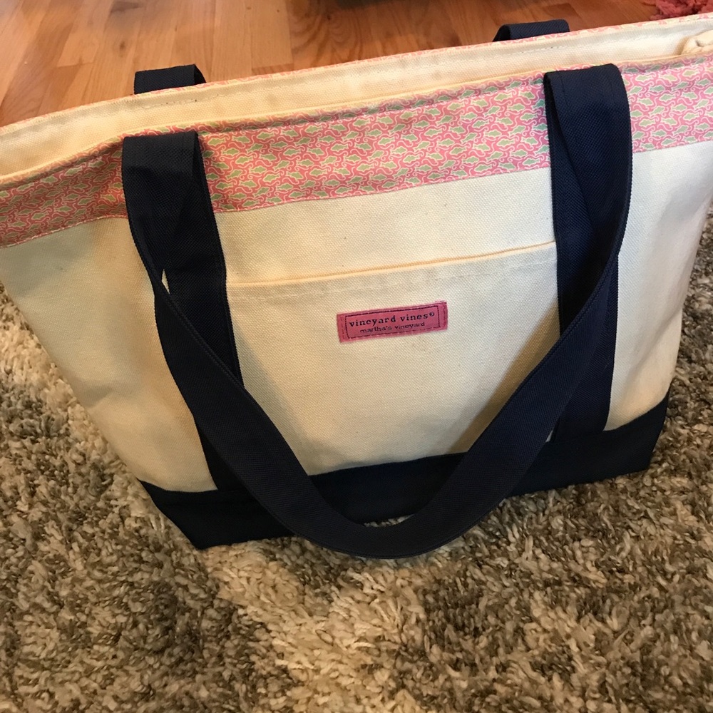 Vineyard vines tote bag