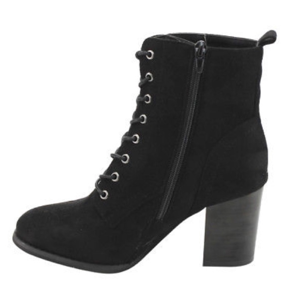 LAST ONE❤️ Black Lace Up booties - Picture 2 of 3