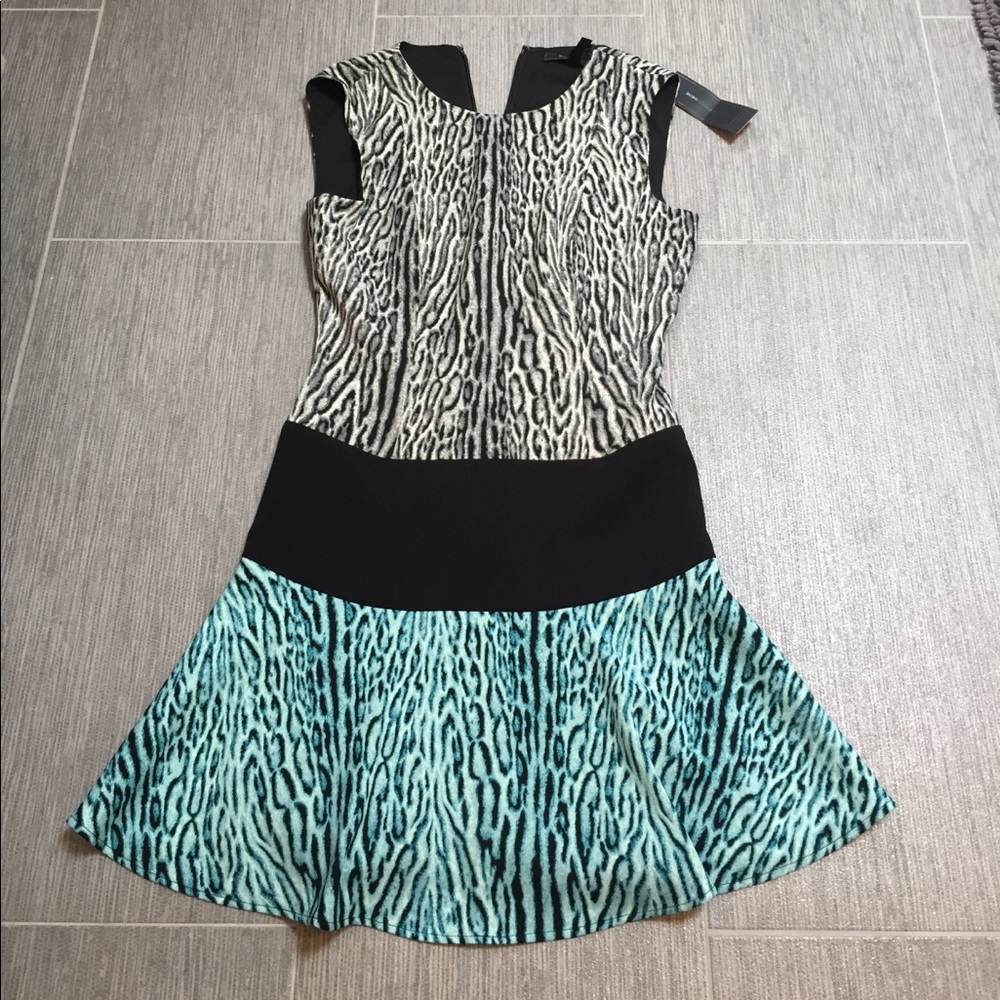 Brand New BCBG Maxazria dress size 2 never worn