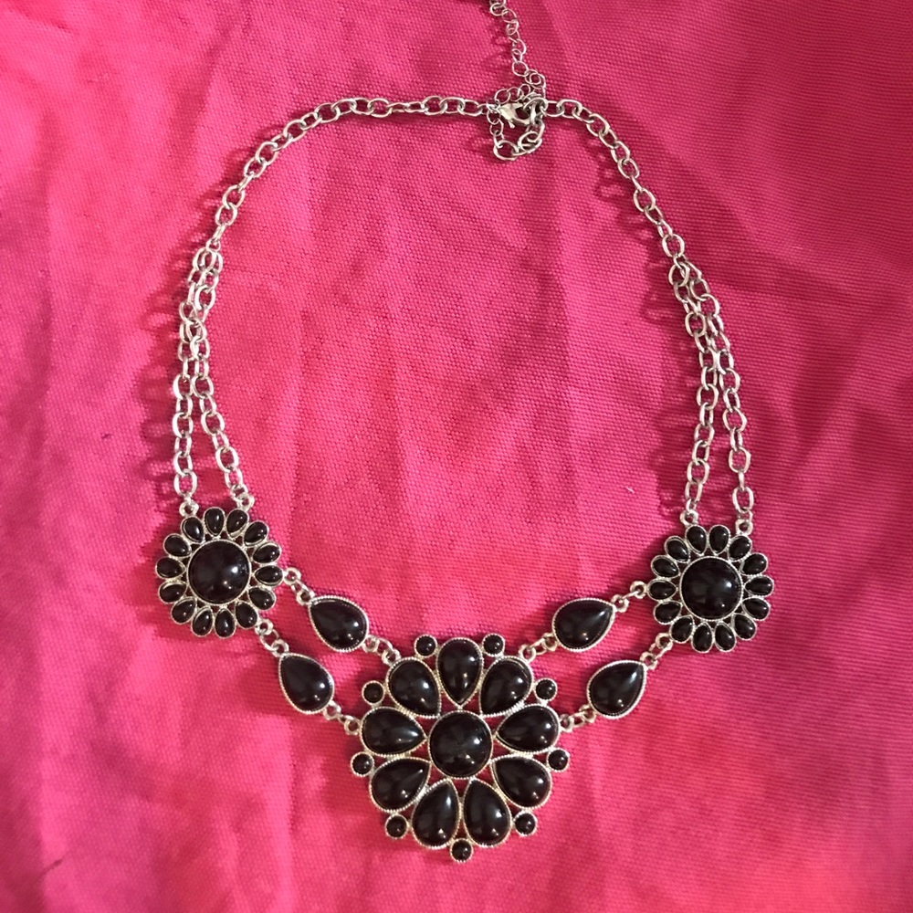 Statement necklace