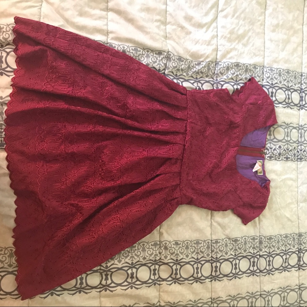 Very cute and vintage dress for fancy occasions!