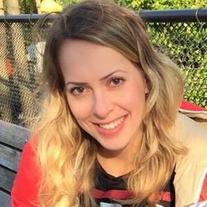 Meet your Posher, Julia