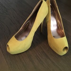 Charlotte Russe yellow ultrasuede peep toe size 10