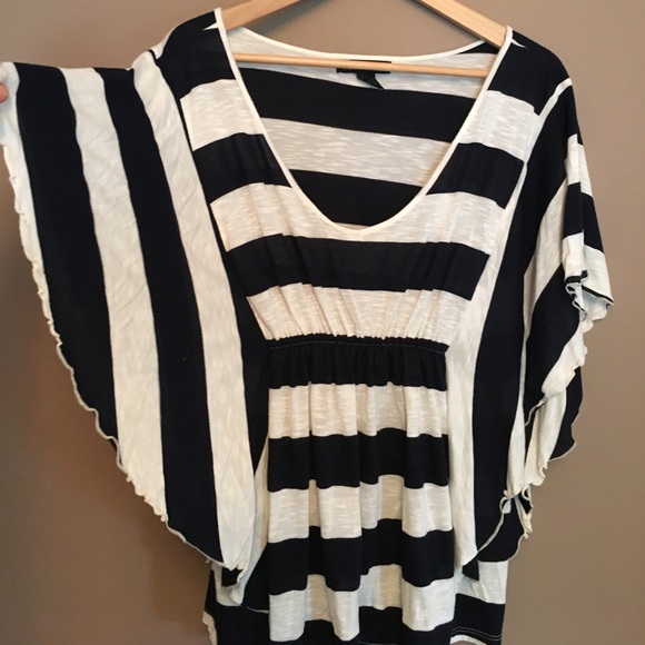 Navy blue and off white stripped top - Picture 2 of 3