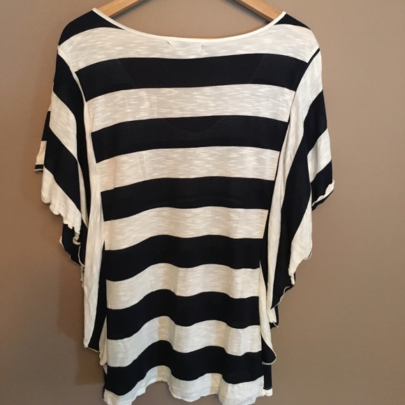 Navy blue and off white stripped top - Picture 3 of 3