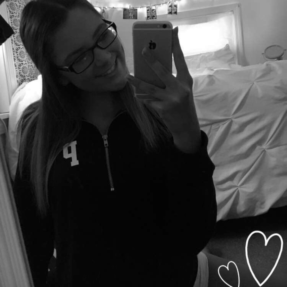 Meet your Posher, Alyssa