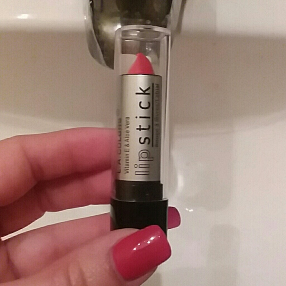 L.a. color lip stick