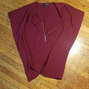 The Limited sleeveless blouse size small