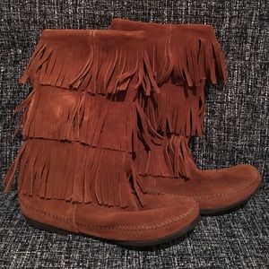 Minnetonka Moccasin Boots