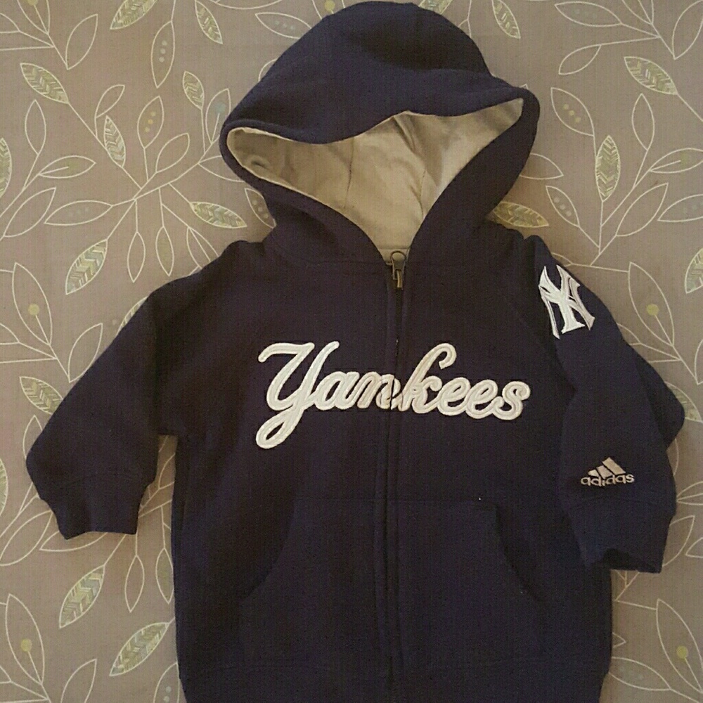 NY Yankees Adidas hoodie and t-shirt